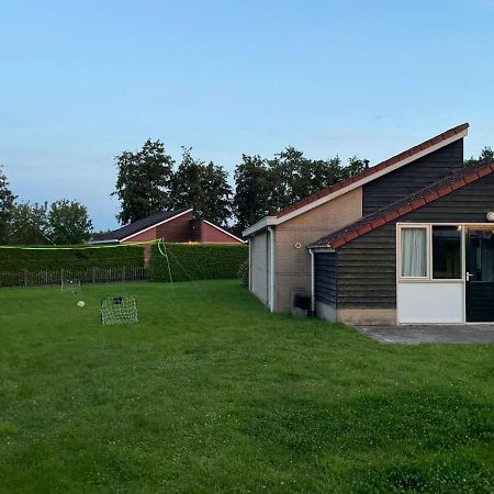 Huisje Earrebarre Tzummarum Esterno foto