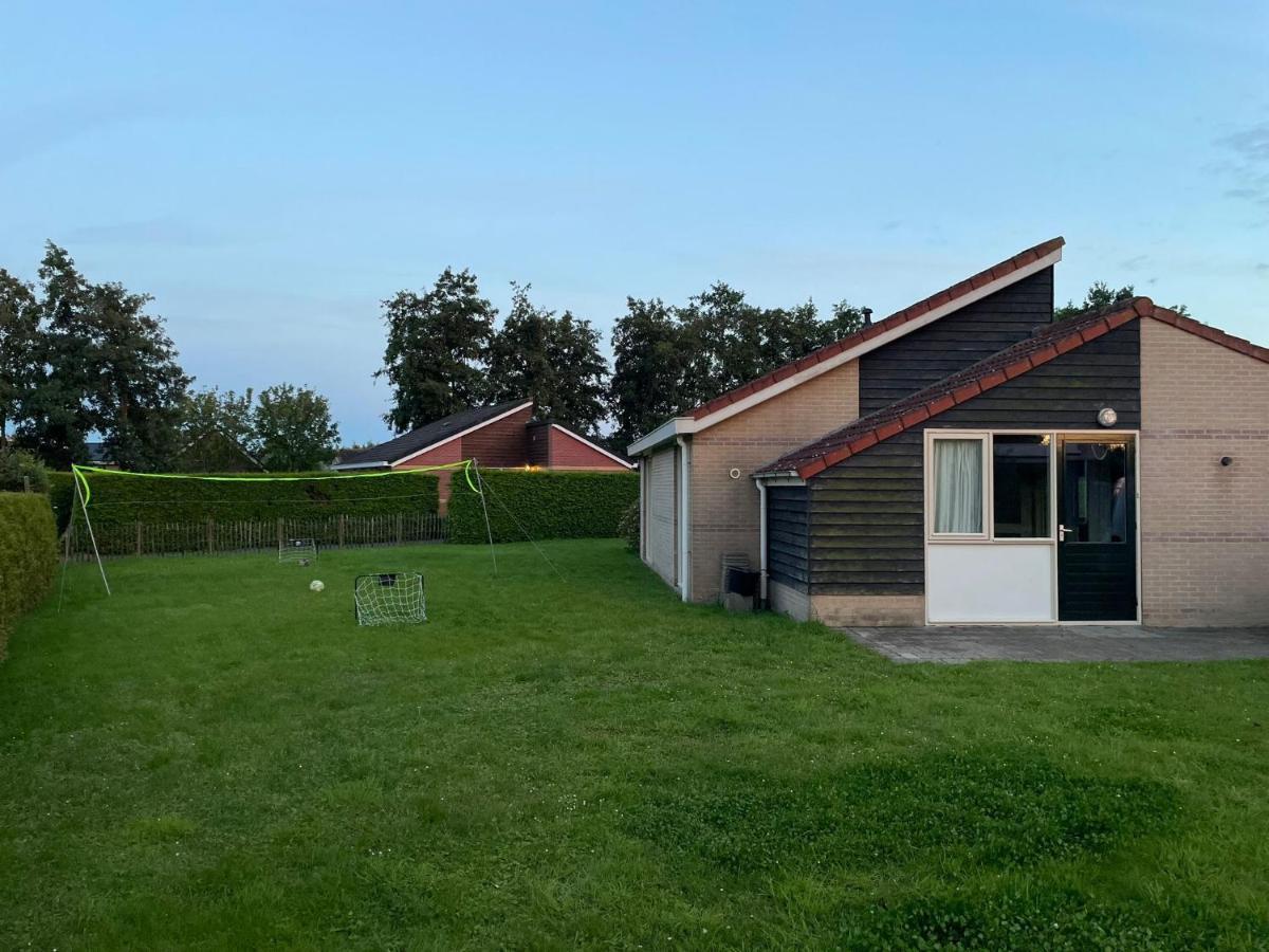 Huisje Earrebarre Tzummarum Esterno foto