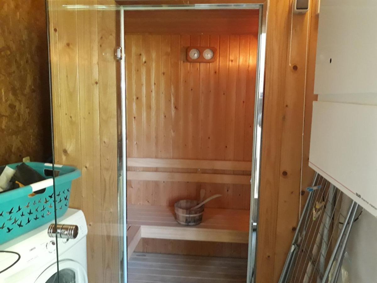 Huisje Earrebarre Tzummarum Esterno foto